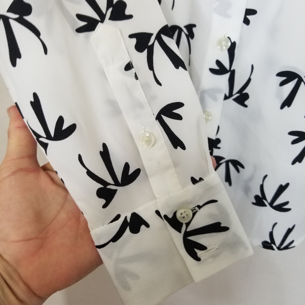 Ann Taylor Black and White Button Down Shirt - Picture 3 of 6